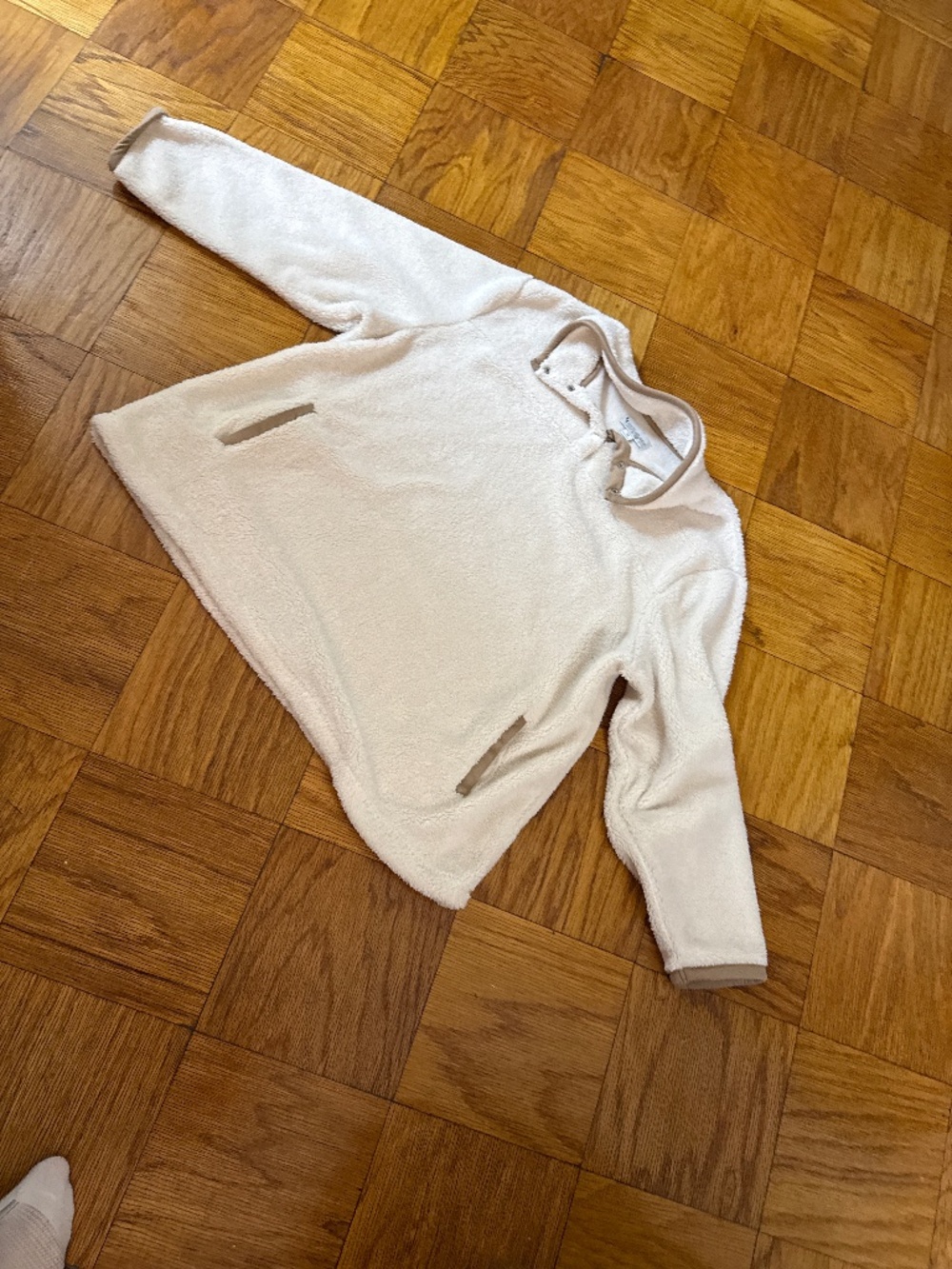 KOOLABURRA by UGG pullover, cream with tan trim, size 2X